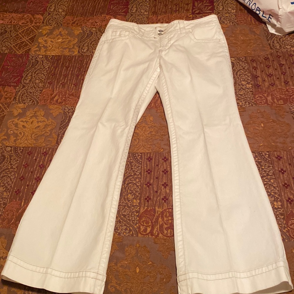 Winter white jeans w/tan thread design